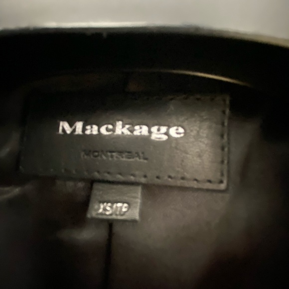 Mackage coat with leather sleeves in Camel color. Size XS. - Picture 3 of 9